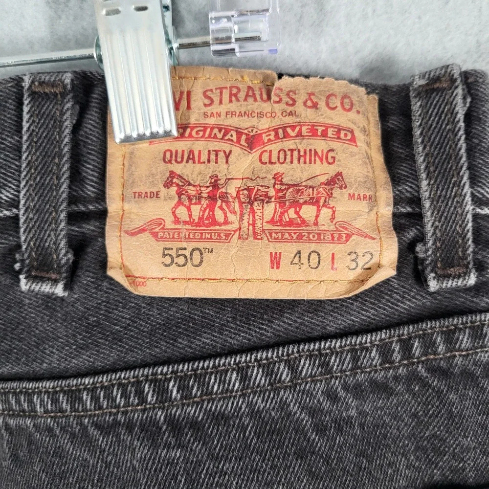 Levi's 550 Jeans Men's 40x32 Black Denim Relaxed Fit Washed Distressed Pockets C